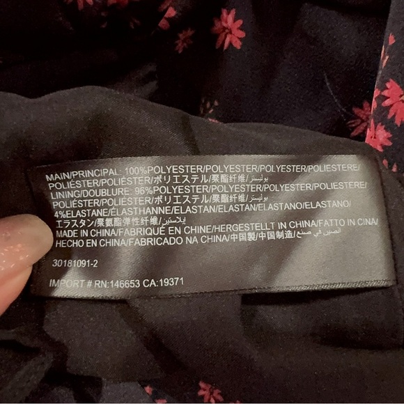 Keepsake Infinity Long Sleeve Wrap Blouse Top with tie Black Ditsy Size M NWT - Picture 8 of 8